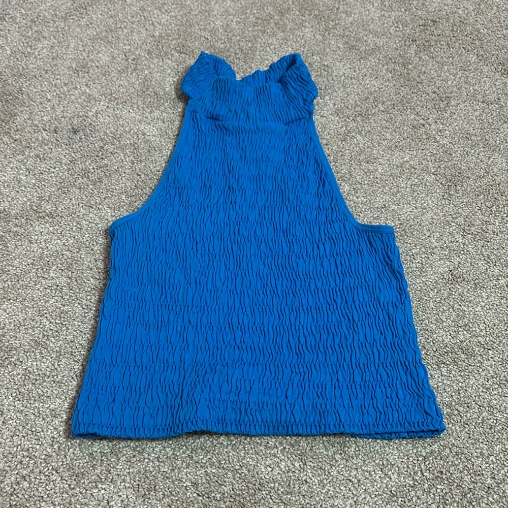 Halterneck blue crop top